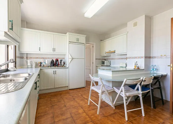 Lejlighed - Puerto Banus, Spacious 3br *