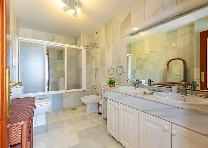 - Puerto Banus, Spacious 3br Marbella