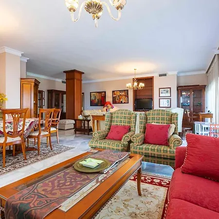 Stylish And Spacious 3 Bedroom Marbella